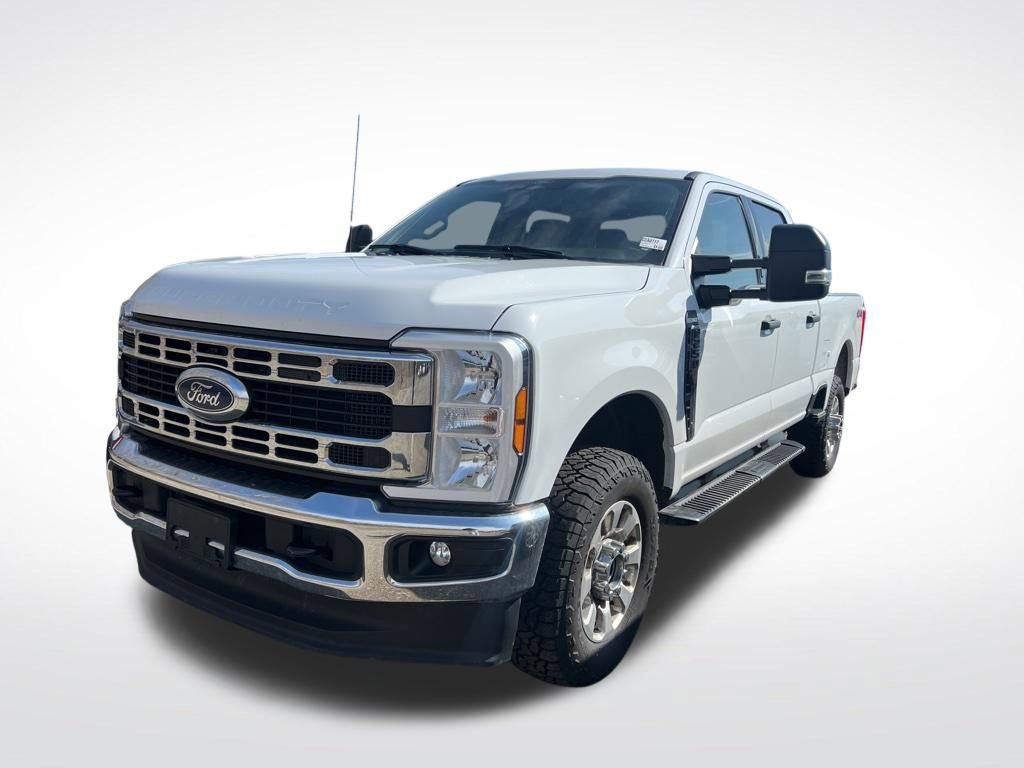 Used 2024 Ford F250 XLT image 2