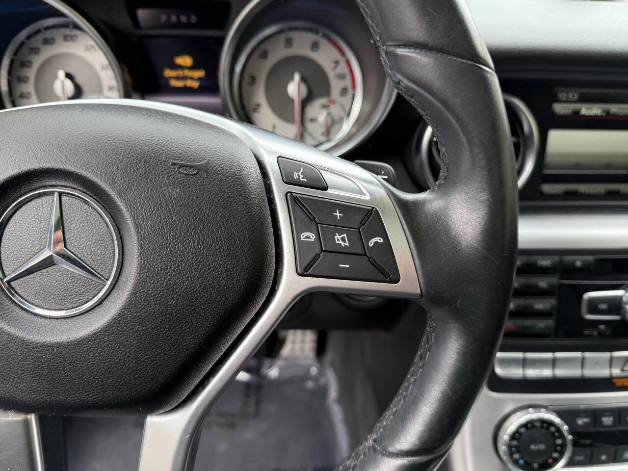 Used 2016 Mercedes-Benz SLK 350 image 36