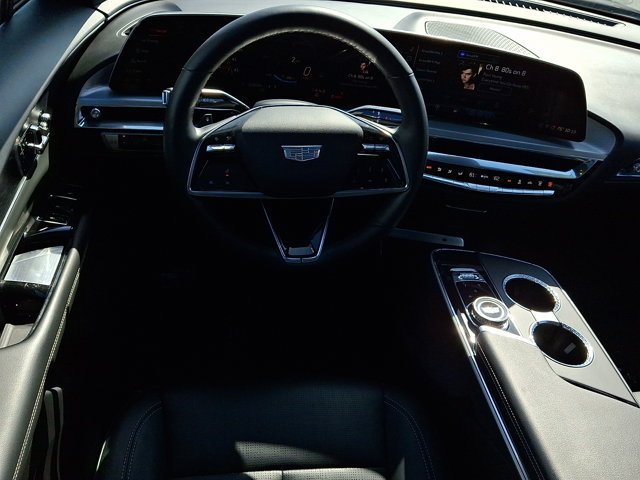 Certified 2024 Cadillac Lyriq Luxury AWD/4WD image 12
