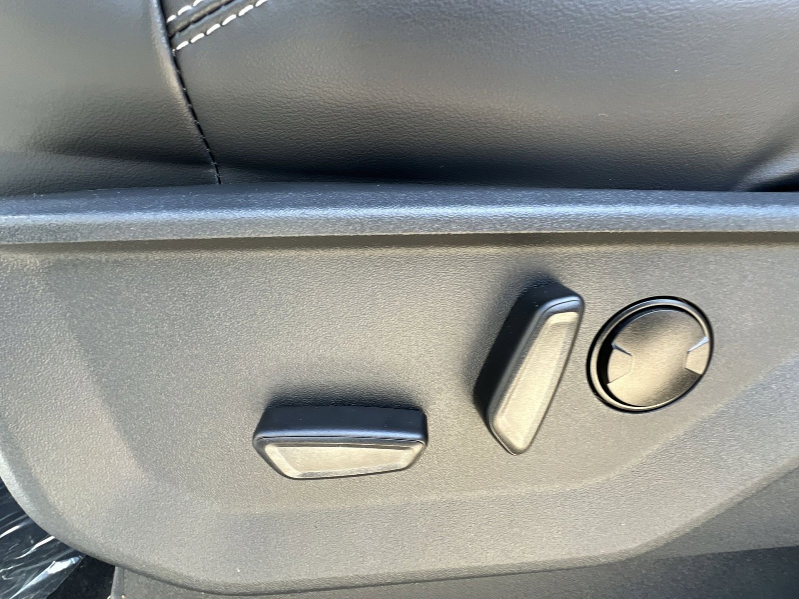 New 2026 Ford Expedition Max Platinum w/ Stealth Appearance Package image 22