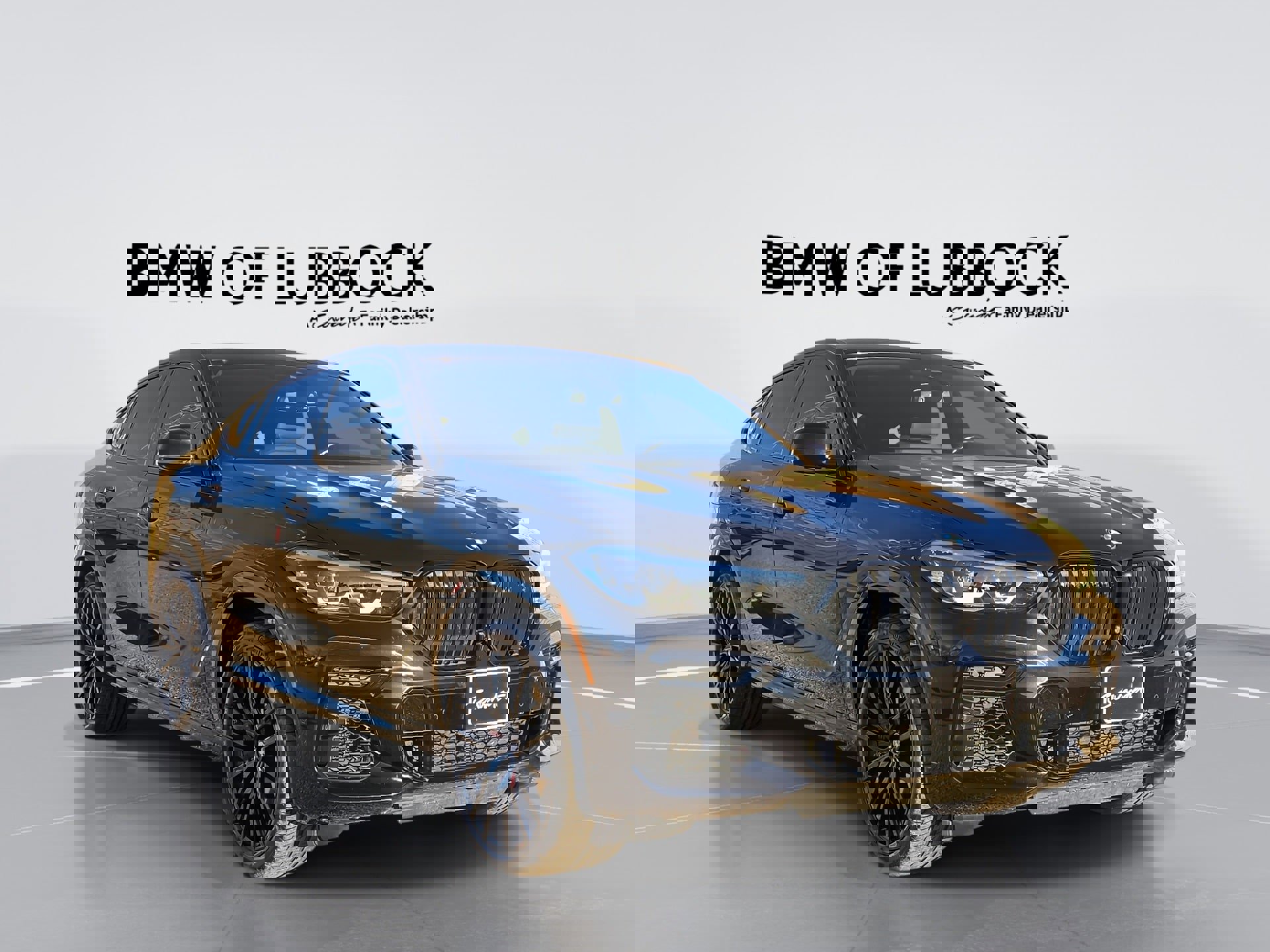 Used 2022 BMW X6 xDrive40i w/ M Sport Package image 1