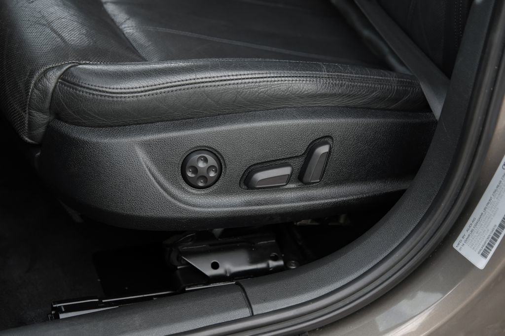 Used 2014 Audi A6 3.0T Prestige w/ Prestige Package image 41