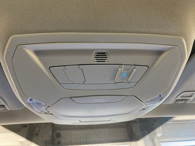 Used 2018 Ford Focus Titanium FWD image 17