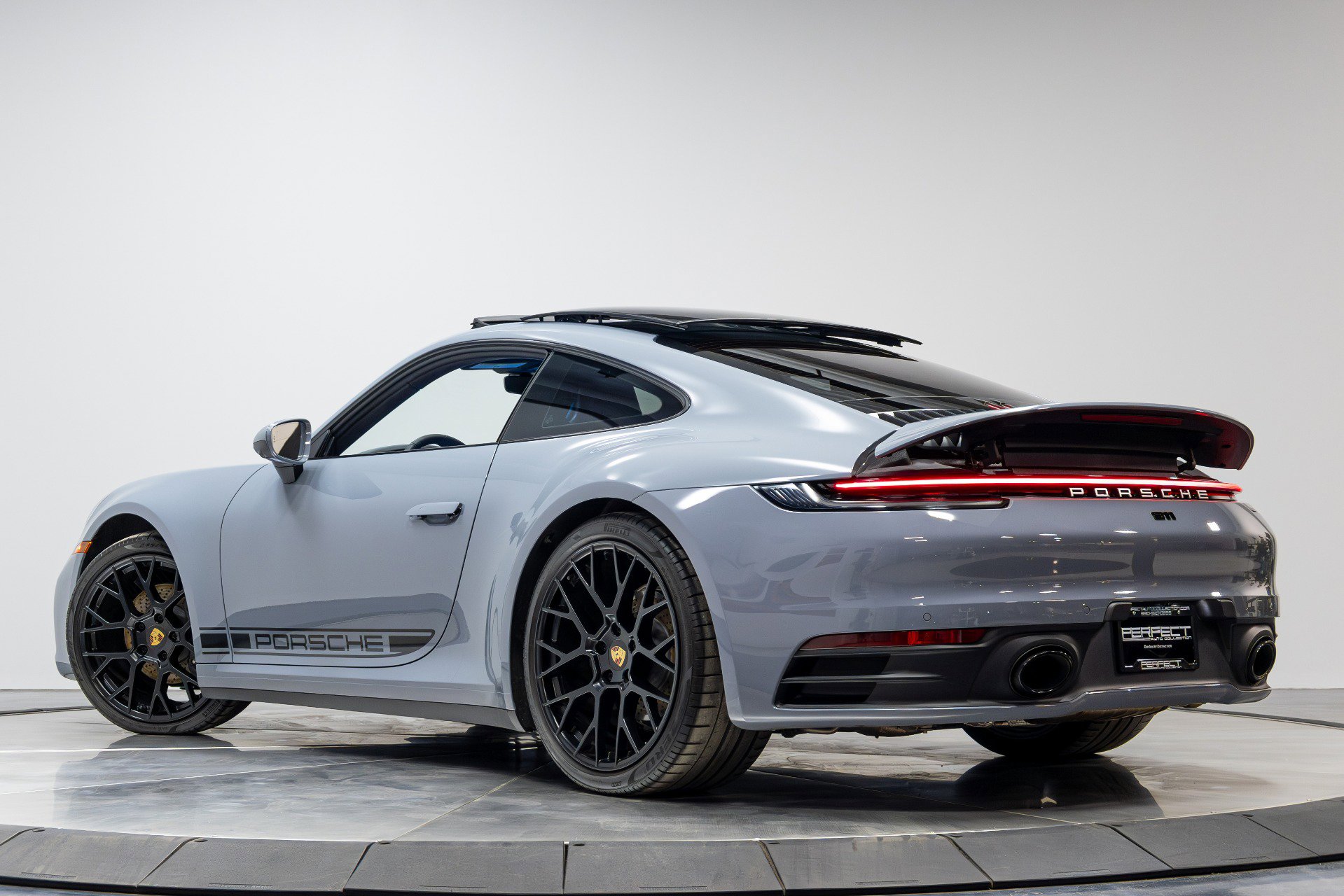 Used 2024 Porsche 911 Carrera image 56