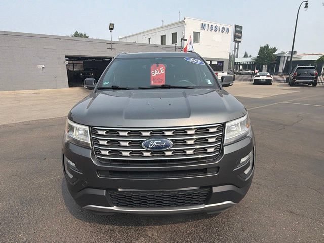 Used 2017 Ford Explorer XLT AWD/4WD image 8