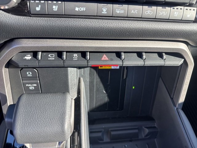 Used 2024 Toyota Tundra Limited image 34