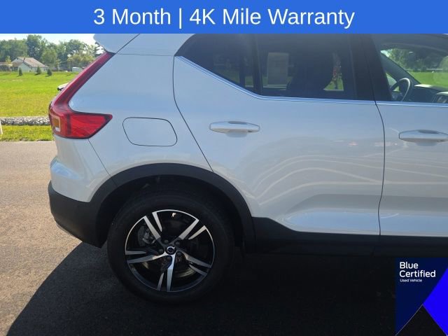 Used 2023 Volvo XC40 B5 Plus AWD/4WD image 8