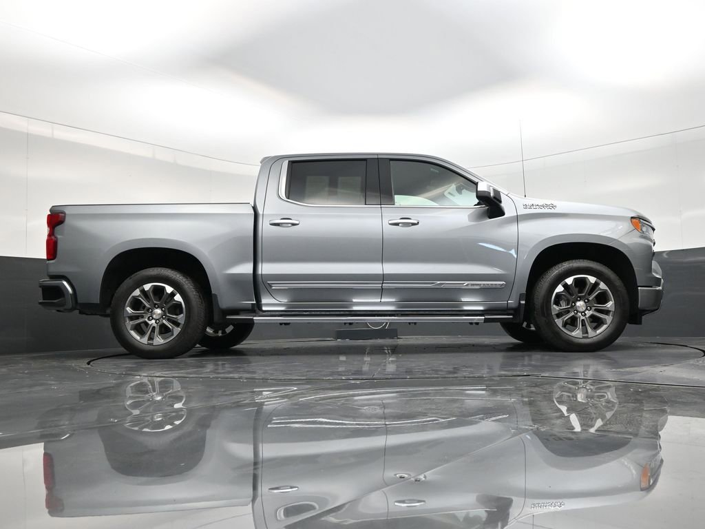 Used 2025 Chevrolet Silverado 1500 High Country RWD image 26