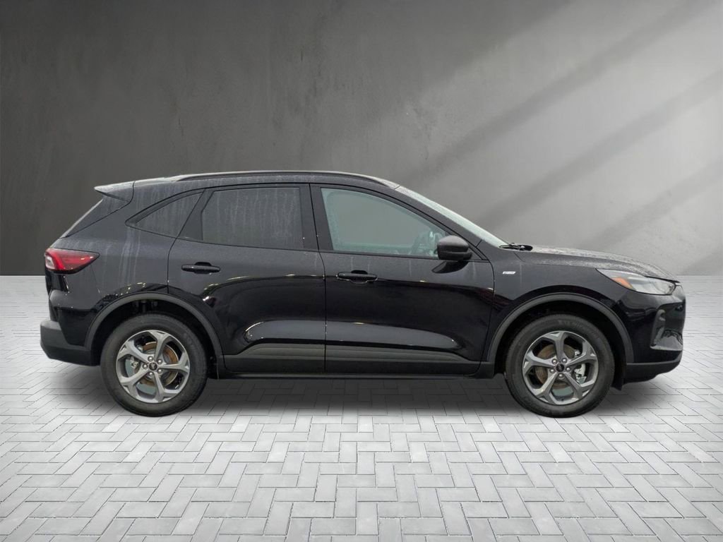 New 2026 Ford Escape ST-Line w/ Cold Weather Package image 9