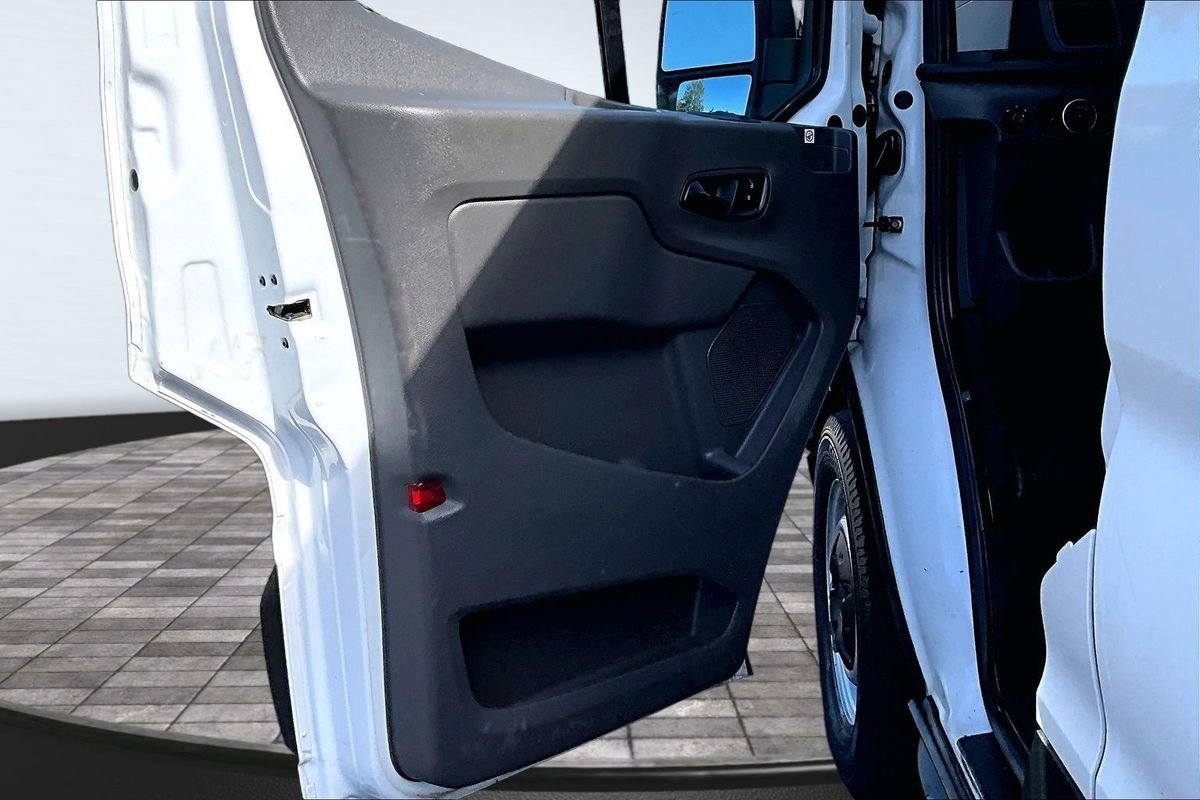 Used 2020 Ford Transit 250 Low Roof w/ Load Area Protection Package RWD image 9