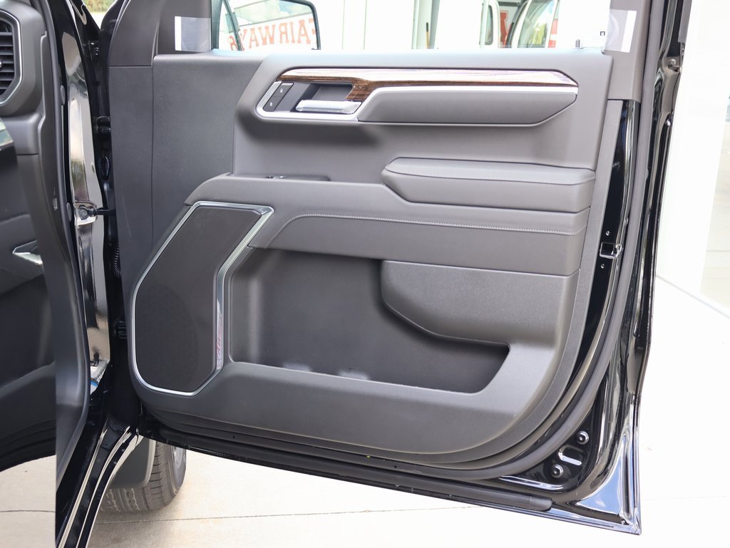 New 2026 GMC Sierra 1500 Elevation image 35