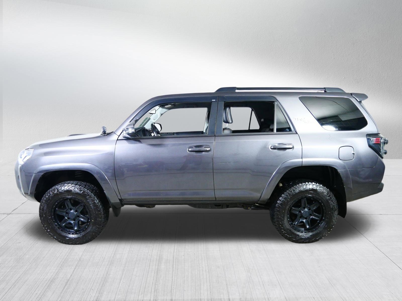 Used 2020 Toyota 4Runner TRD Off-Road Premium image 4