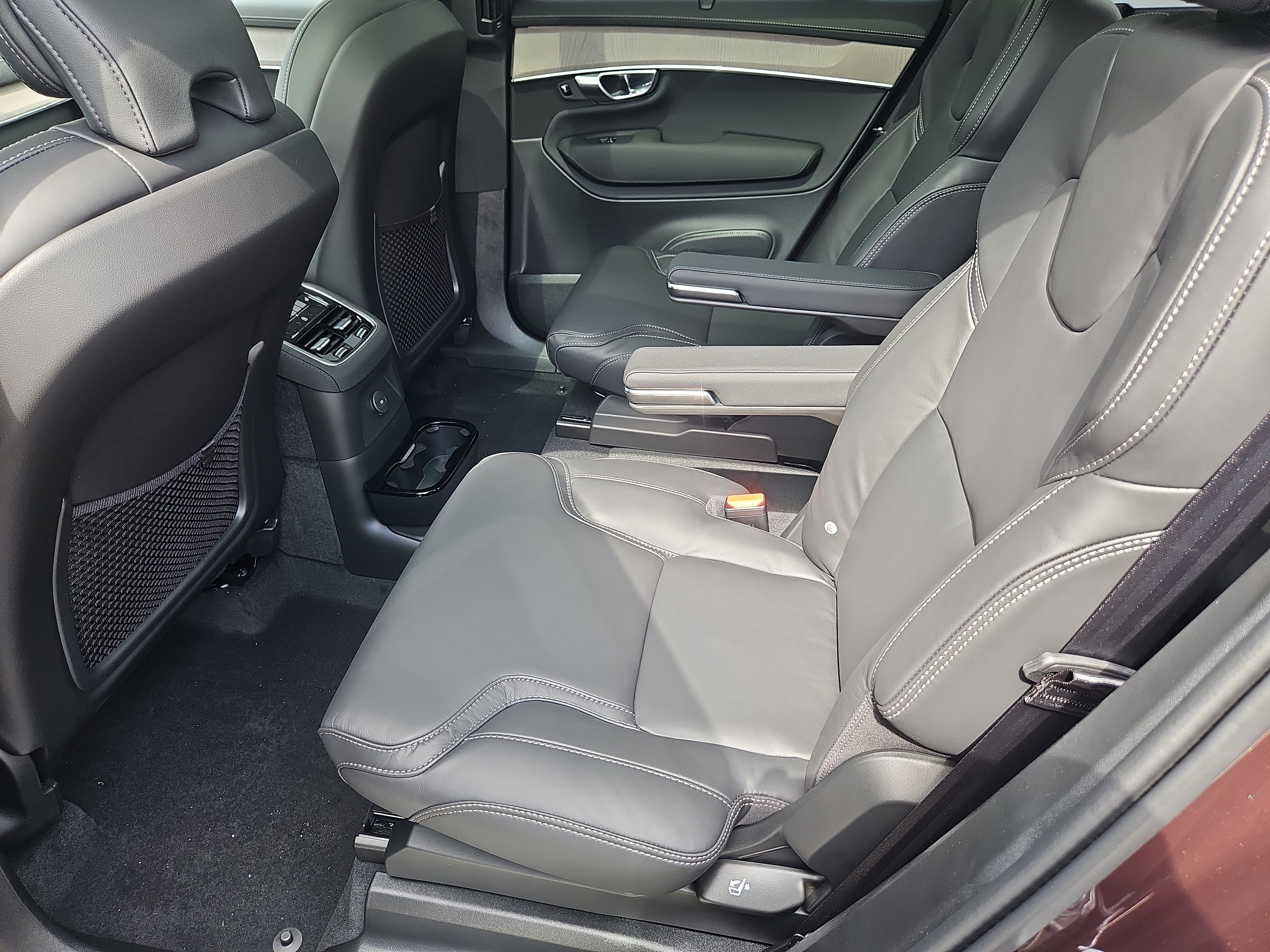 New 2026 Volvo XC90 T8 Ultra w/ Protection Package Premier AWD/4WD image 22