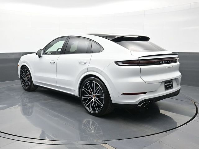New 2026 Porsche Cayenne S image 3