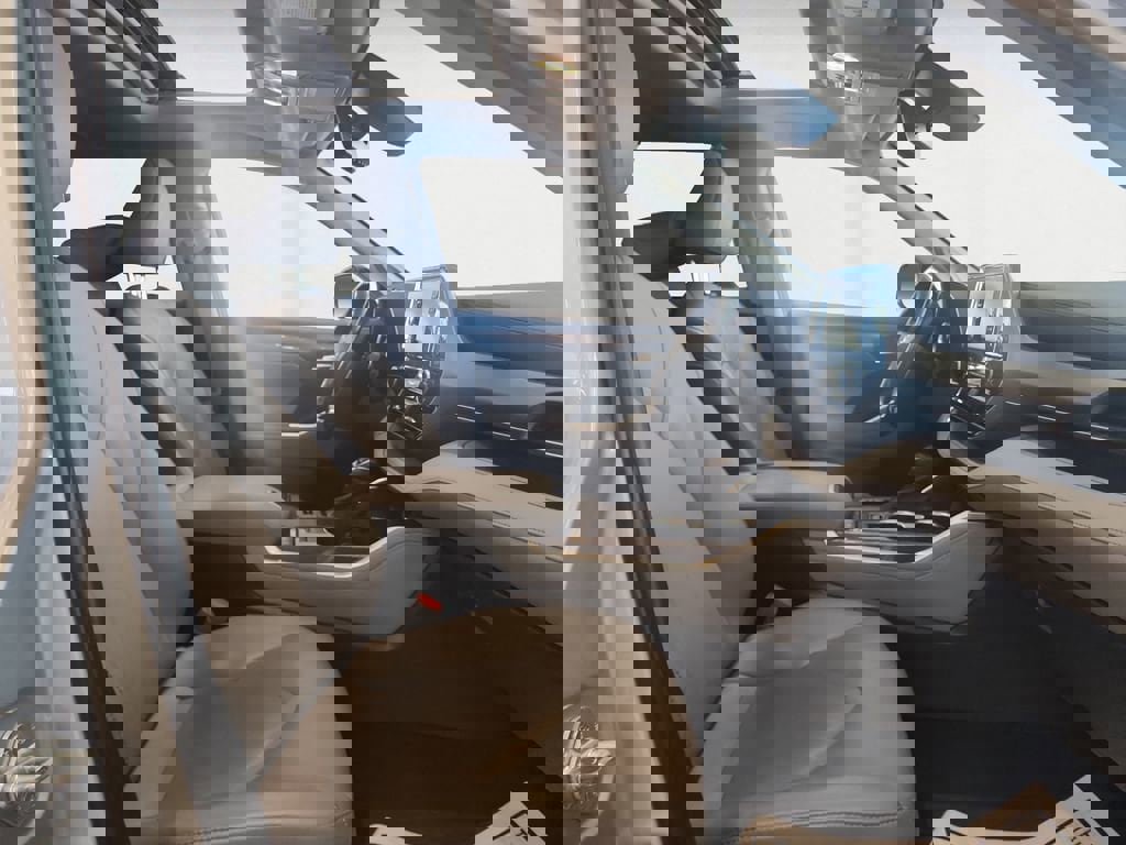 Used 2021 Toyota Highlander Limited image 15