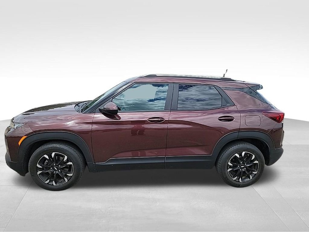 Used 2022 Chevrolet TrailBlazer LT w/ Convenience Package FWD image 6
