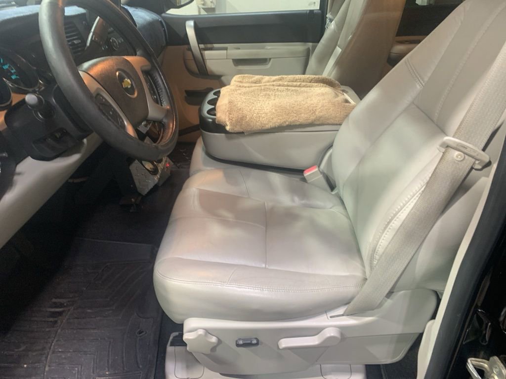 Used 2011 Chevrolet Silverado 1500 LT w/ All-Star Edition image 5