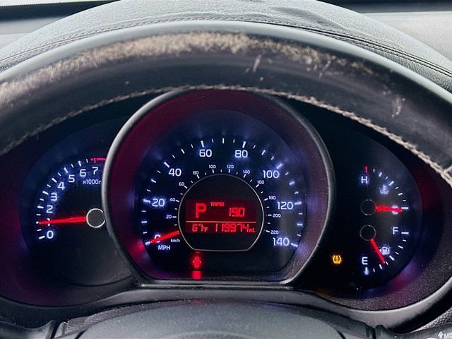 Used 2015 Kia Soul ! w/ Sun & Sound Package image 12