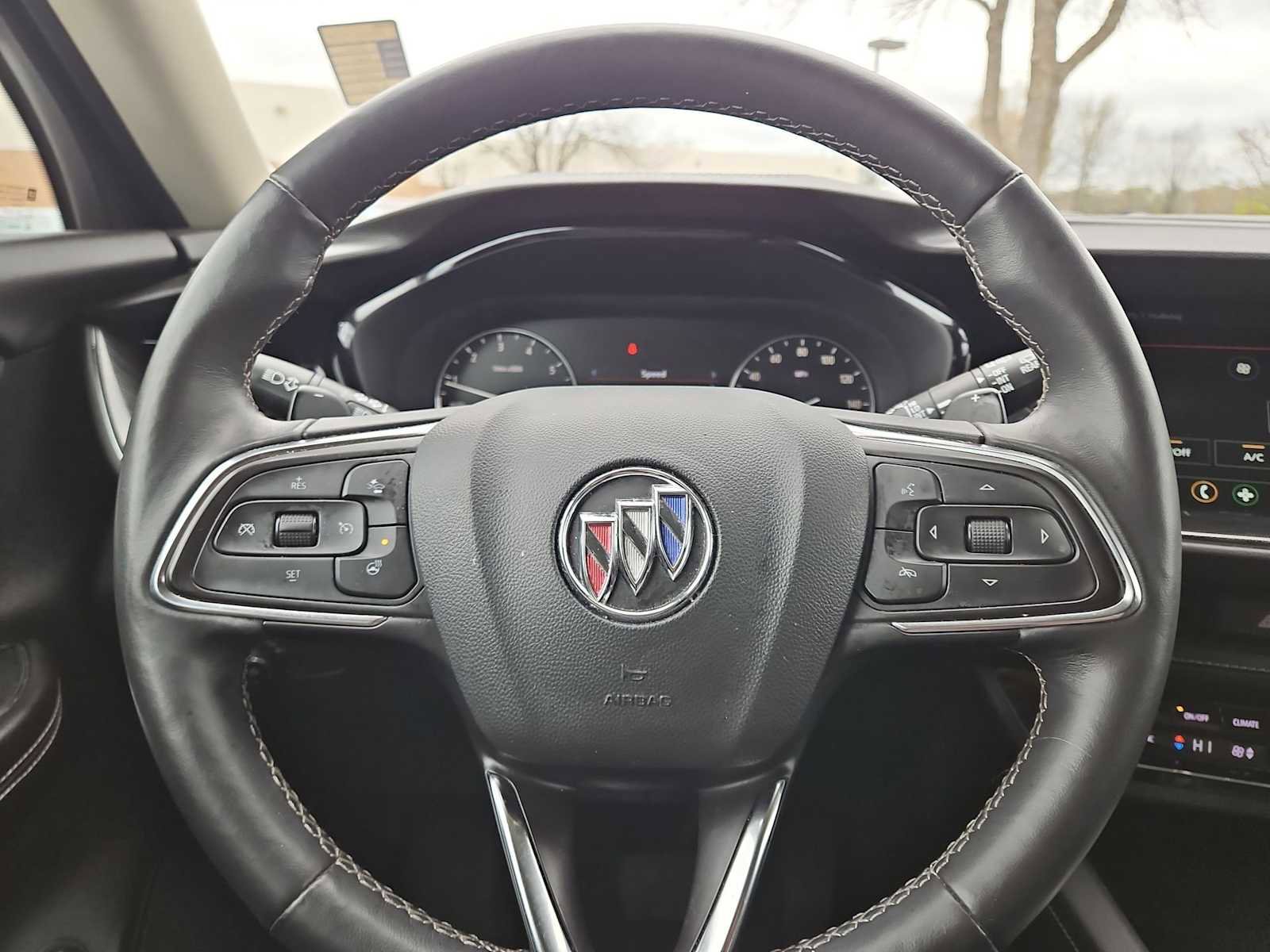 Used 2023 Buick Envision Preferred image 23