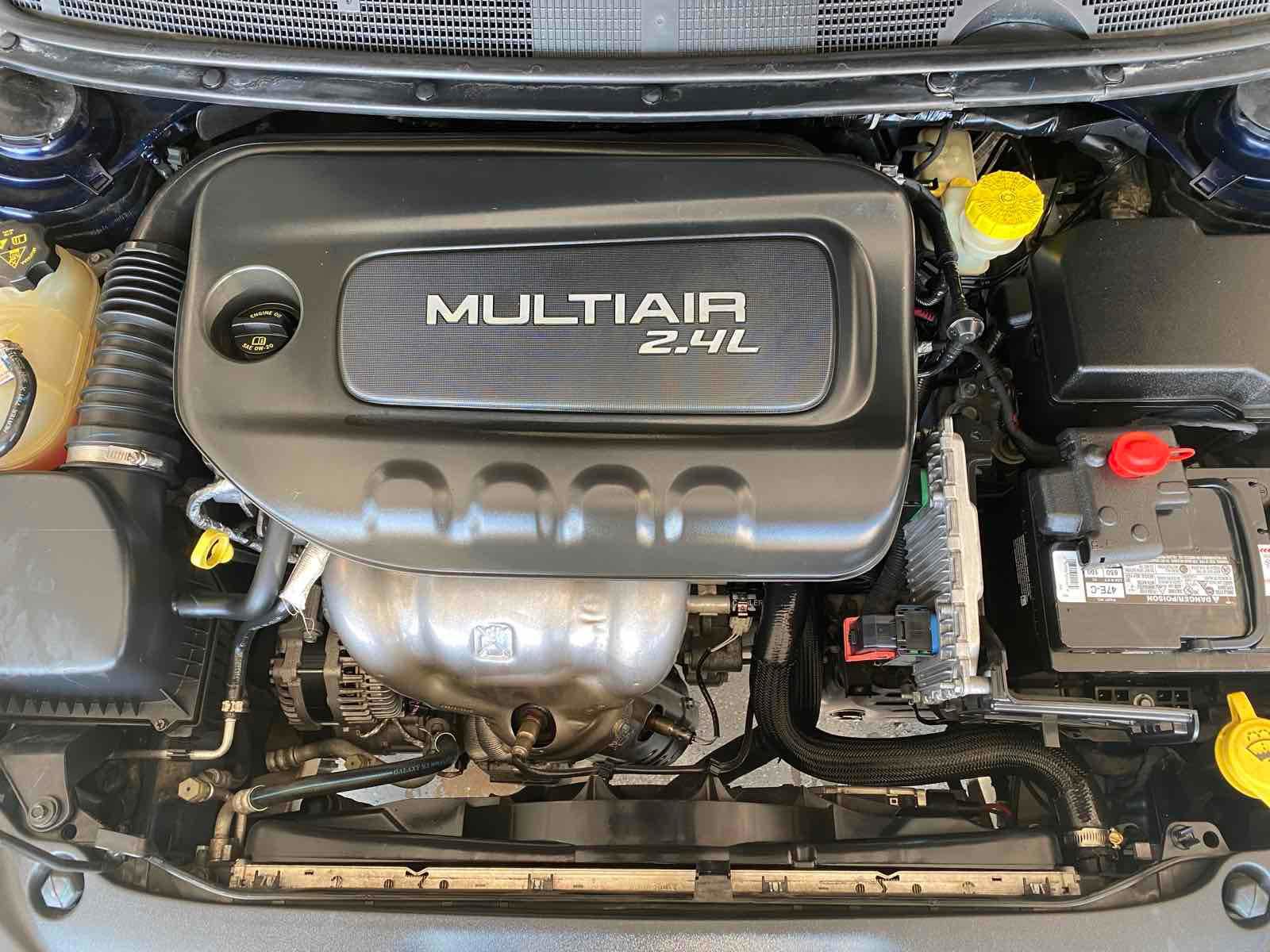 Used 2015 Dodge Dart SXT image 26