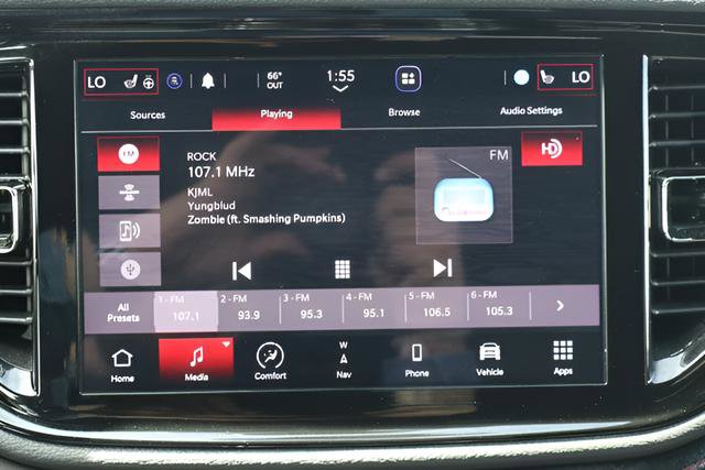 Used 2025 Dodge Durango GT AWD/4WD image 16