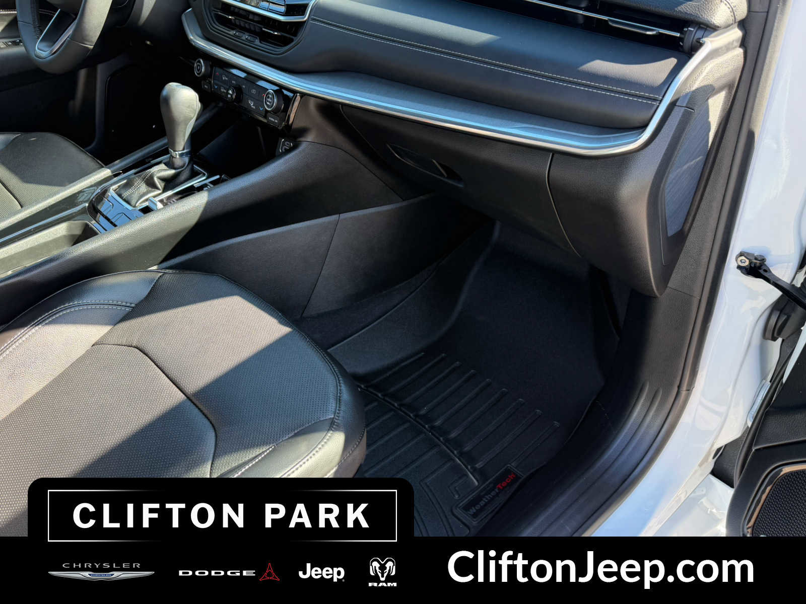 Used 2023 Jeep Compass High Altitude image 21