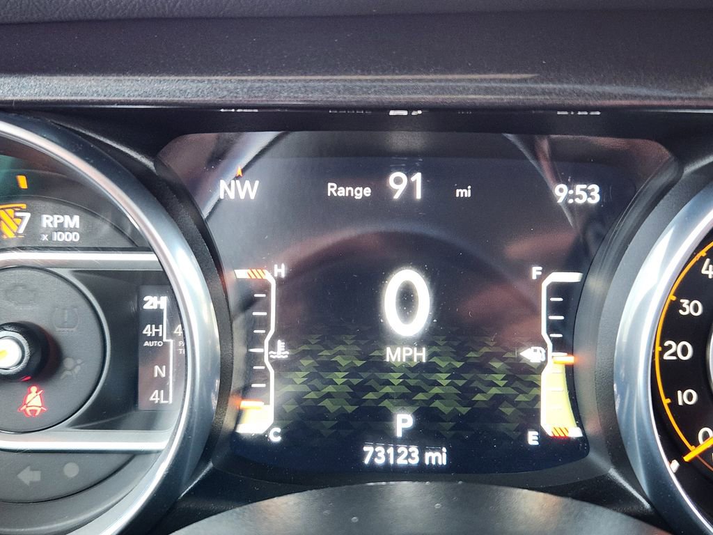 Used 2020 Jeep Wrangler Unlimited Sahara image 13