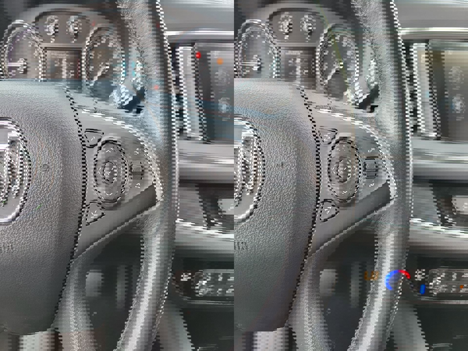 Used 2019 Buick Enclave Premium image 31