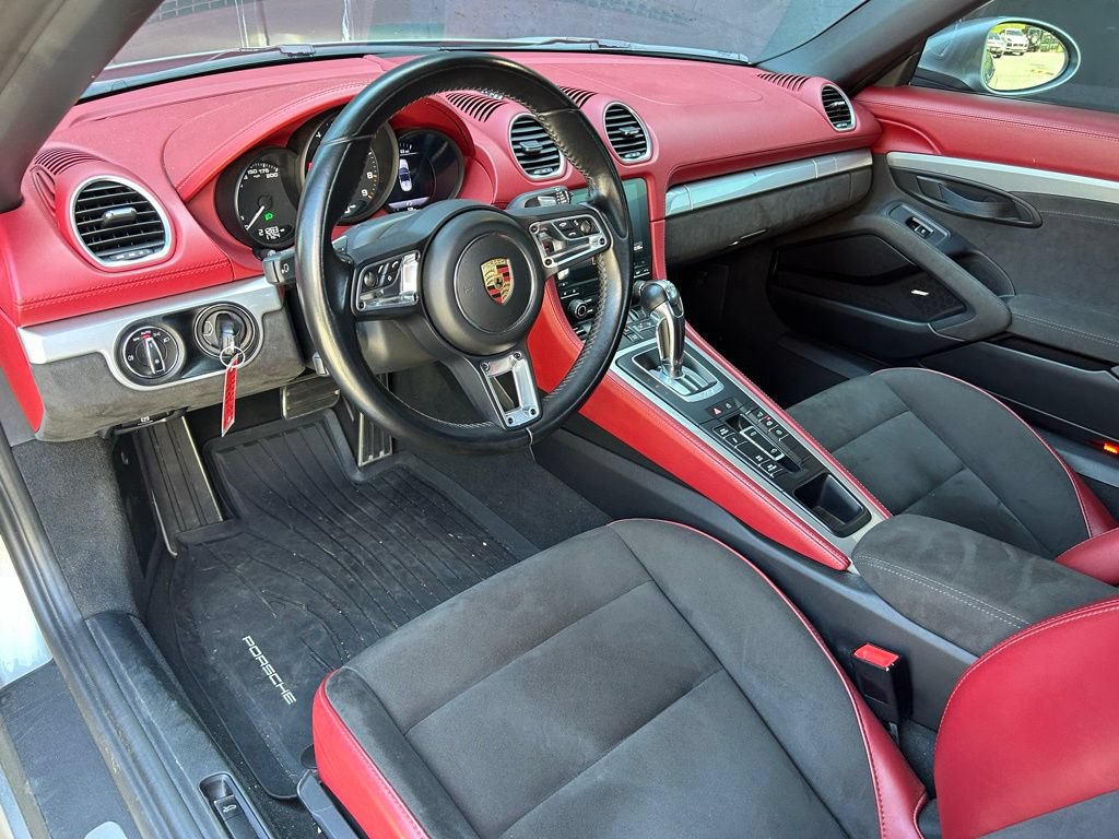 Certified 2021 Porsche 718 Boxster Spyder RWD image 23