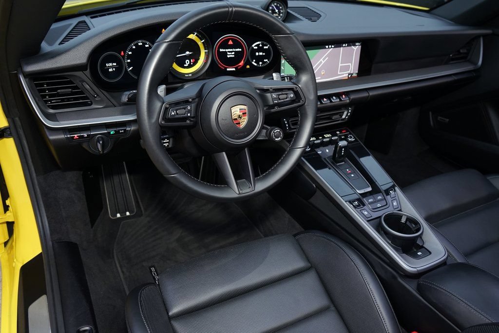 Used 2021 Porsche 911 Carrera RWD image 8