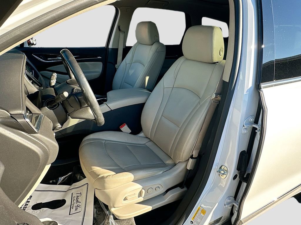 Used 2020 Buick Enclave Premium w/ Sun and Sites Package image 22