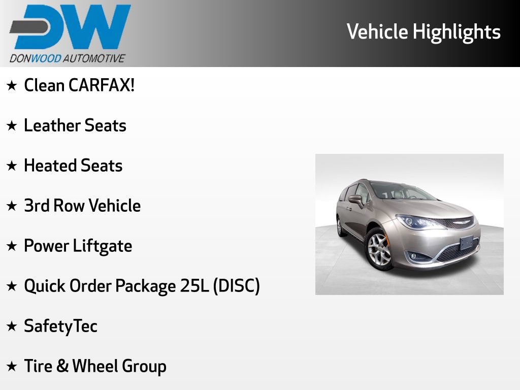Used 2017 Chrysler Pacifica Touring-L w/ Tire & Wheel Group FWD image 6