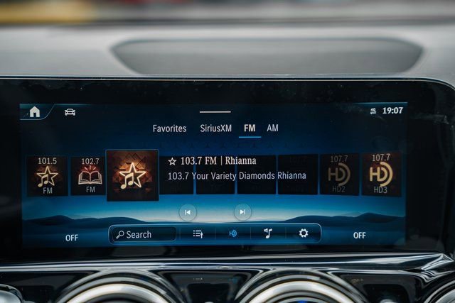 New 2026 Mercedes-Benz GLB 250 4MATIC image 23