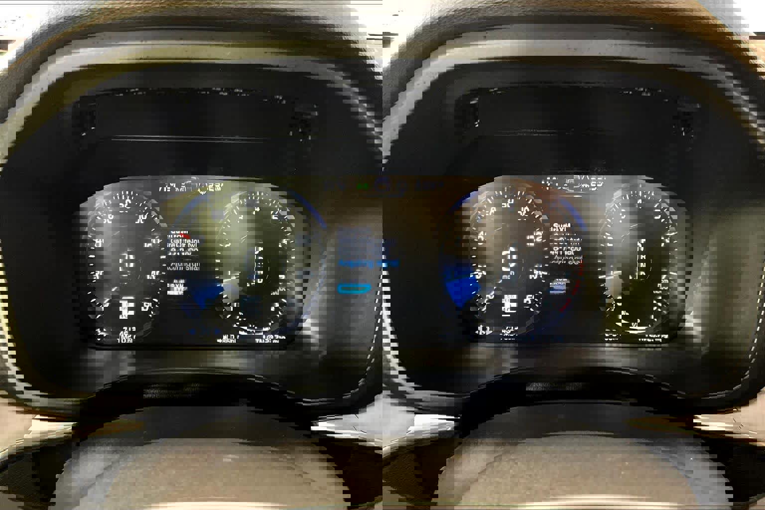 Used 2020 Volvo XC60 T5 Momentum w/ Premium Package image 25