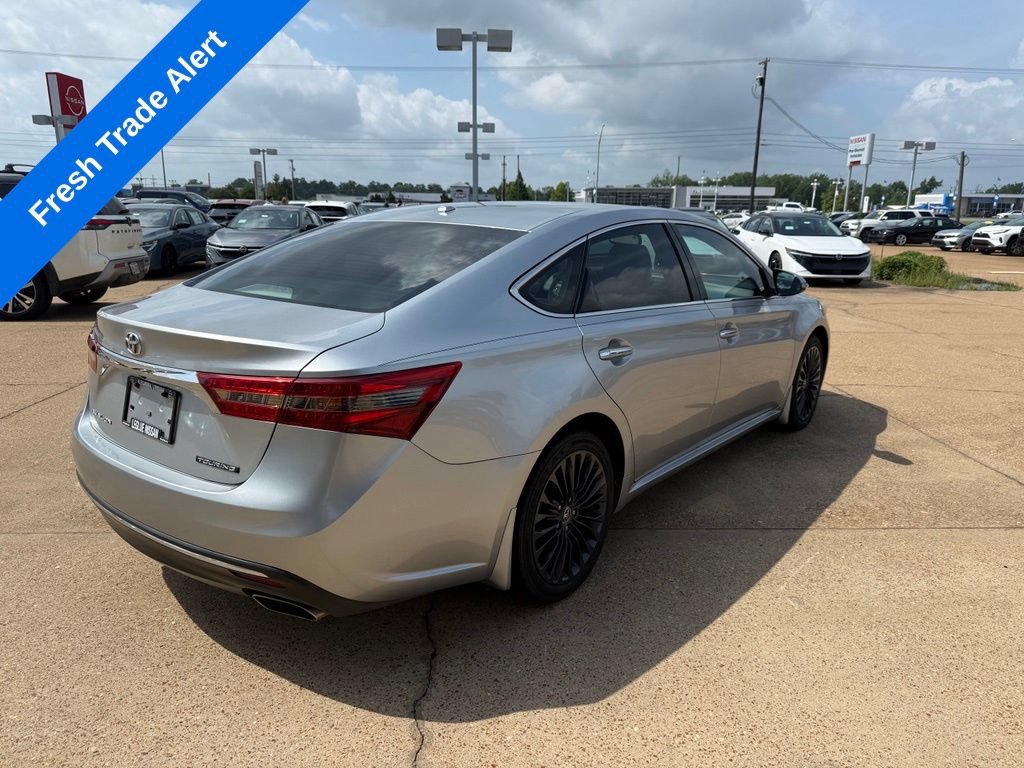 Used 2016 Toyota Avalon Touring FWD image 5