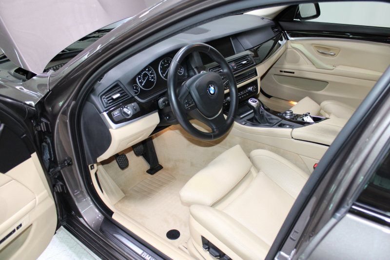 Used 2011 BMW 535i Sedan w/ Active Ventilated Seat Pkg RWD image 6