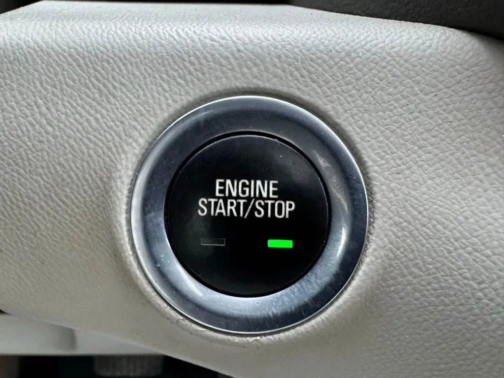 Used 2020 GMC Terrain Denali w/ Denali Premium Package AWD/4WD image 25