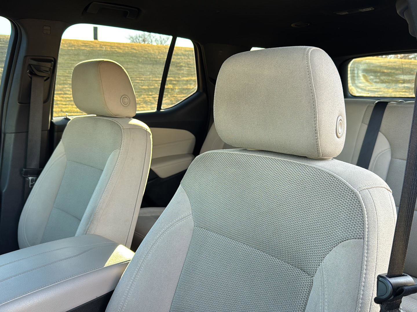 Used 2022 Chevrolet Traverse LS image 25