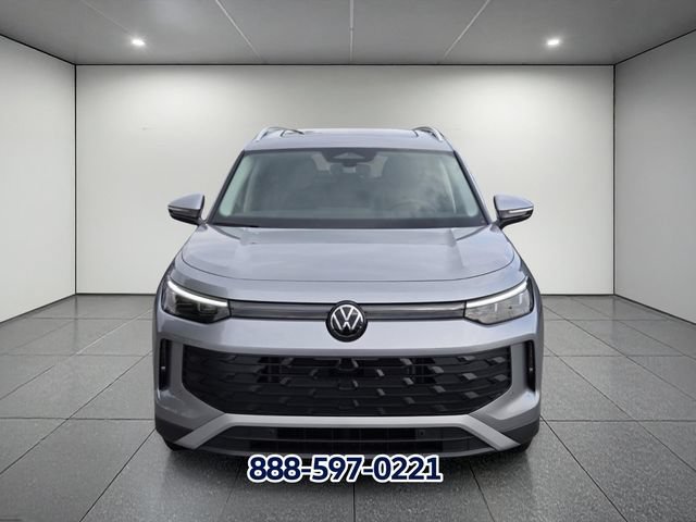 New 2026 Volkswagen Tiguan SE FWD image 5