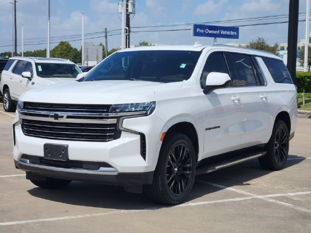 Used 2021 Chevrolet Suburban LT RWD image 3