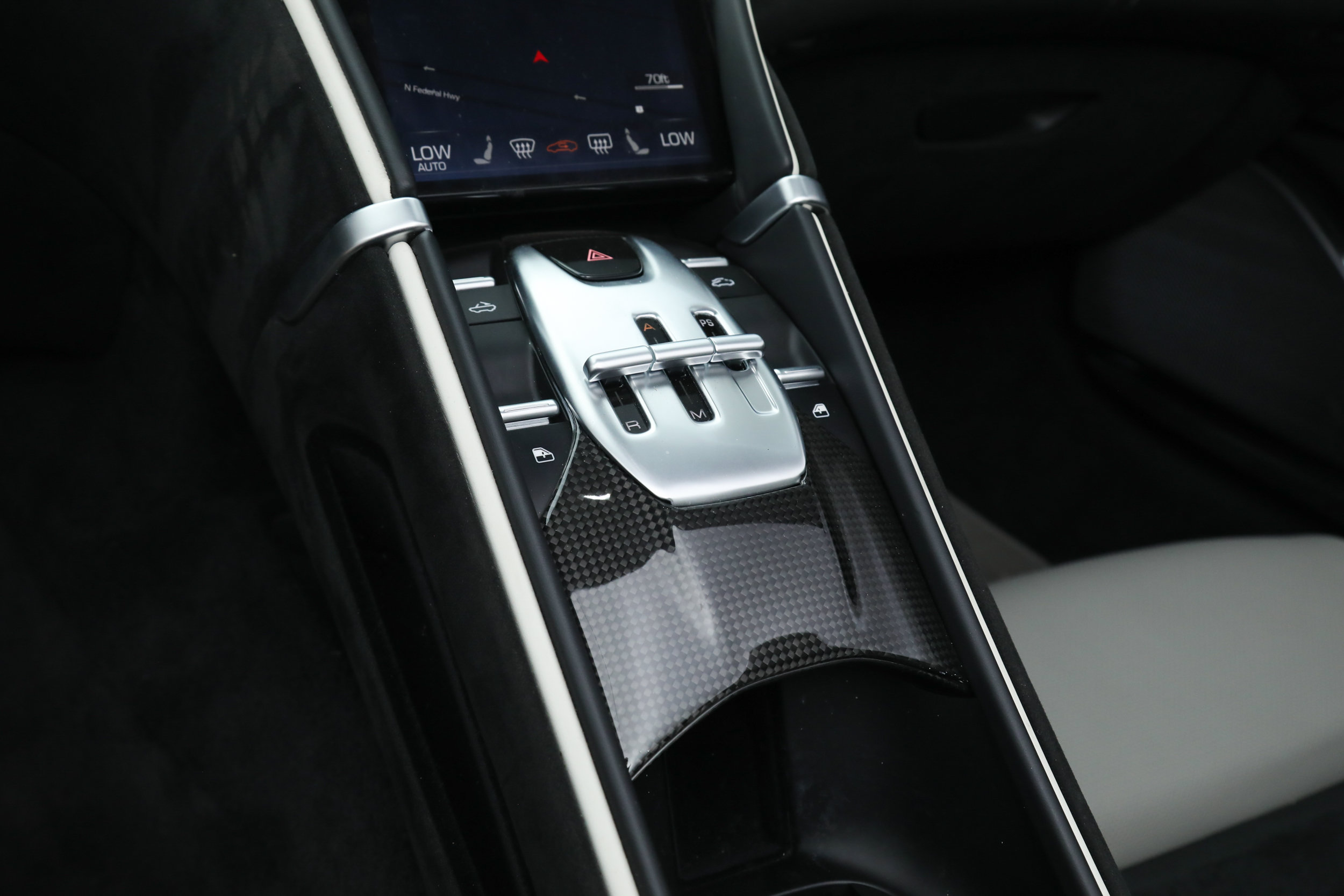 Certified 2024 Ferrari Roma Spider RWD image 32