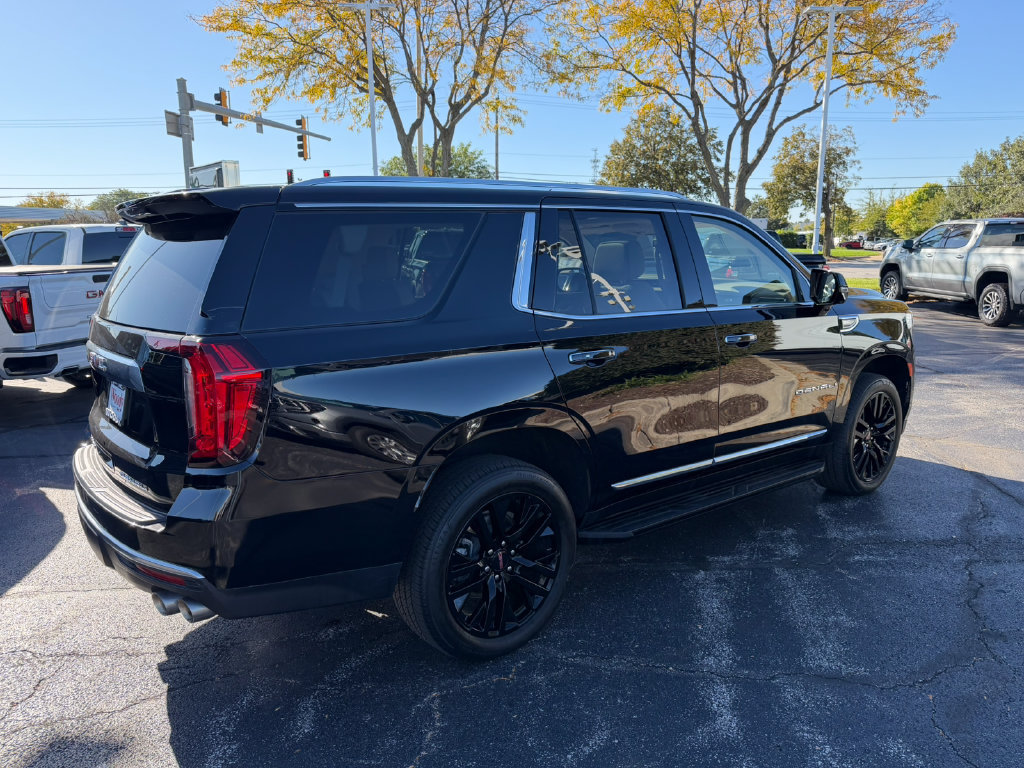 Certified 2023 GMC Yukon Denali AWD/4WD image 12