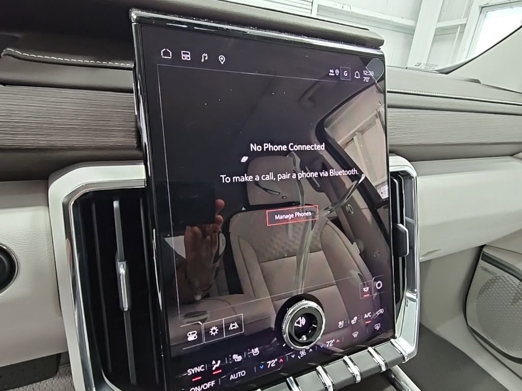 New 2026 GMC Acadia Denali w/ Super Cruise Package FWD image 16