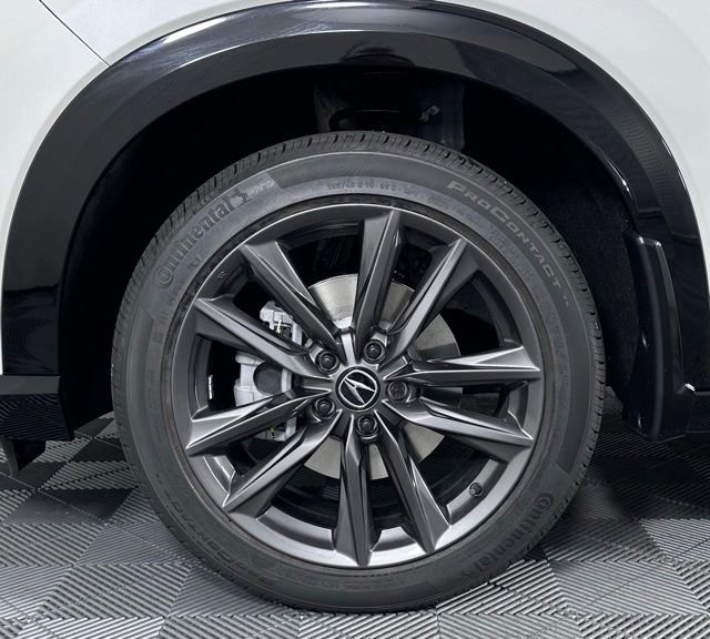 Used 2025 Acura ADX A-Spec image 12