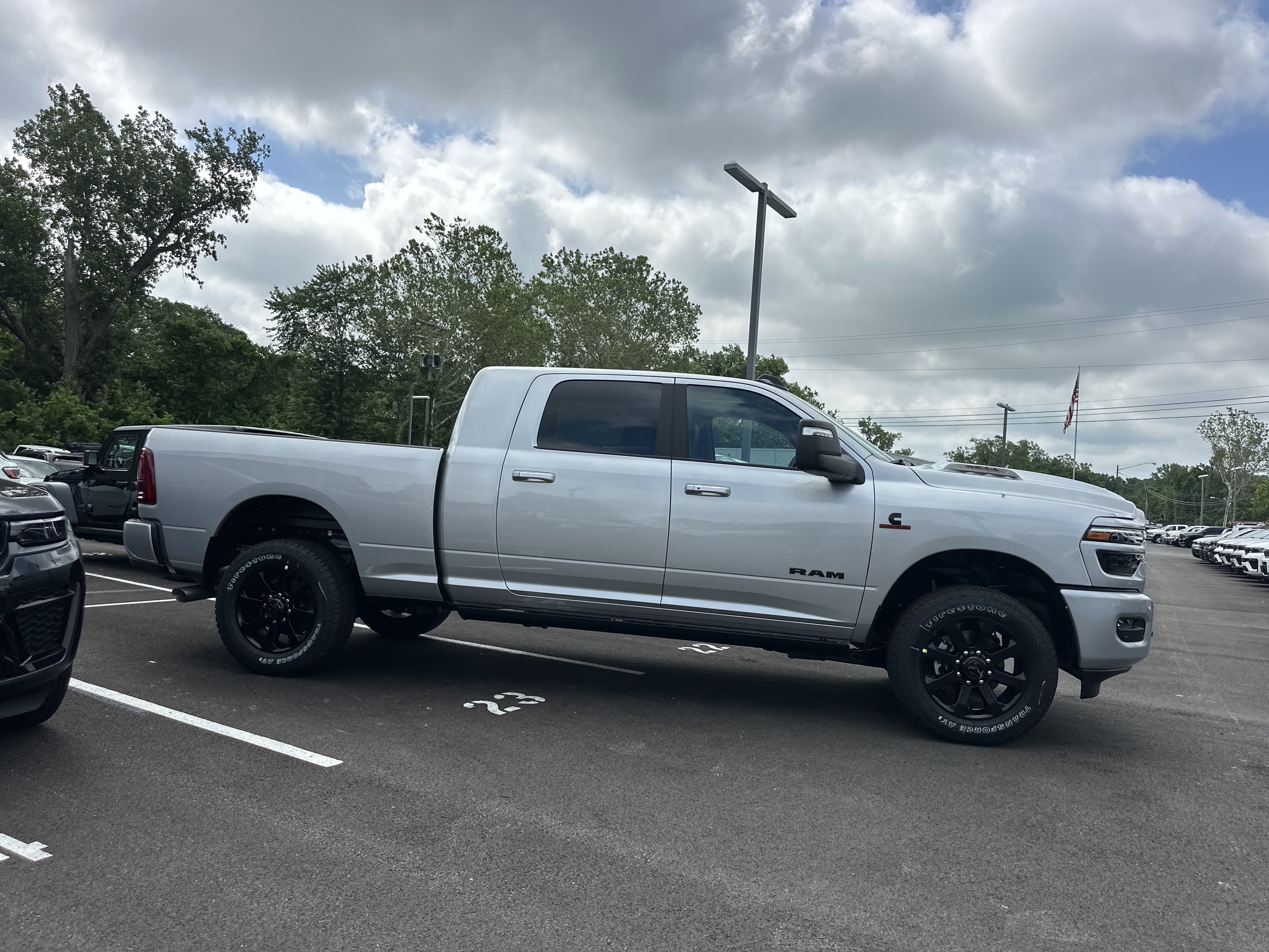 New 2026 RAM 2500 Laramie AWD/4WD image 21