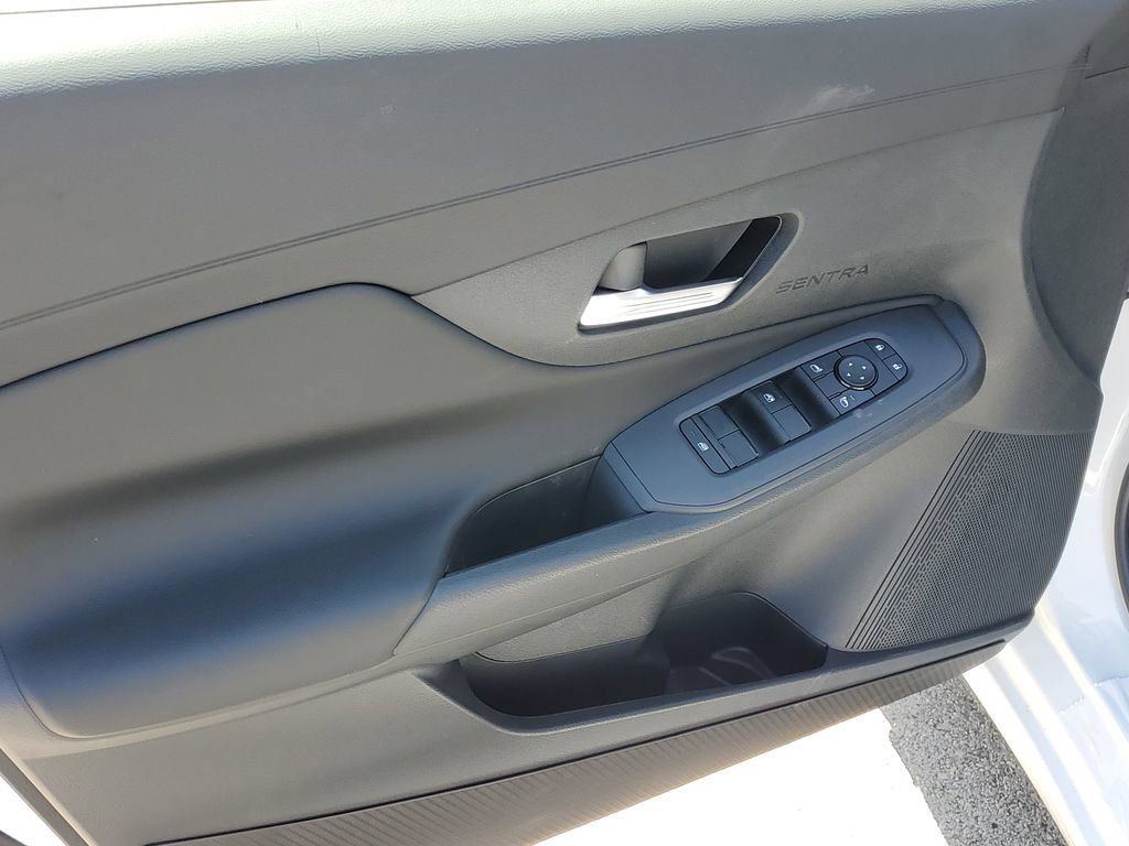 New 2026 Nissan Sentra SV w/ SV Convenience Package FWD image 18