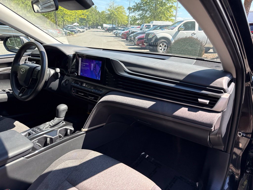 Used 2025 Toyota Camry LE FWD image 40