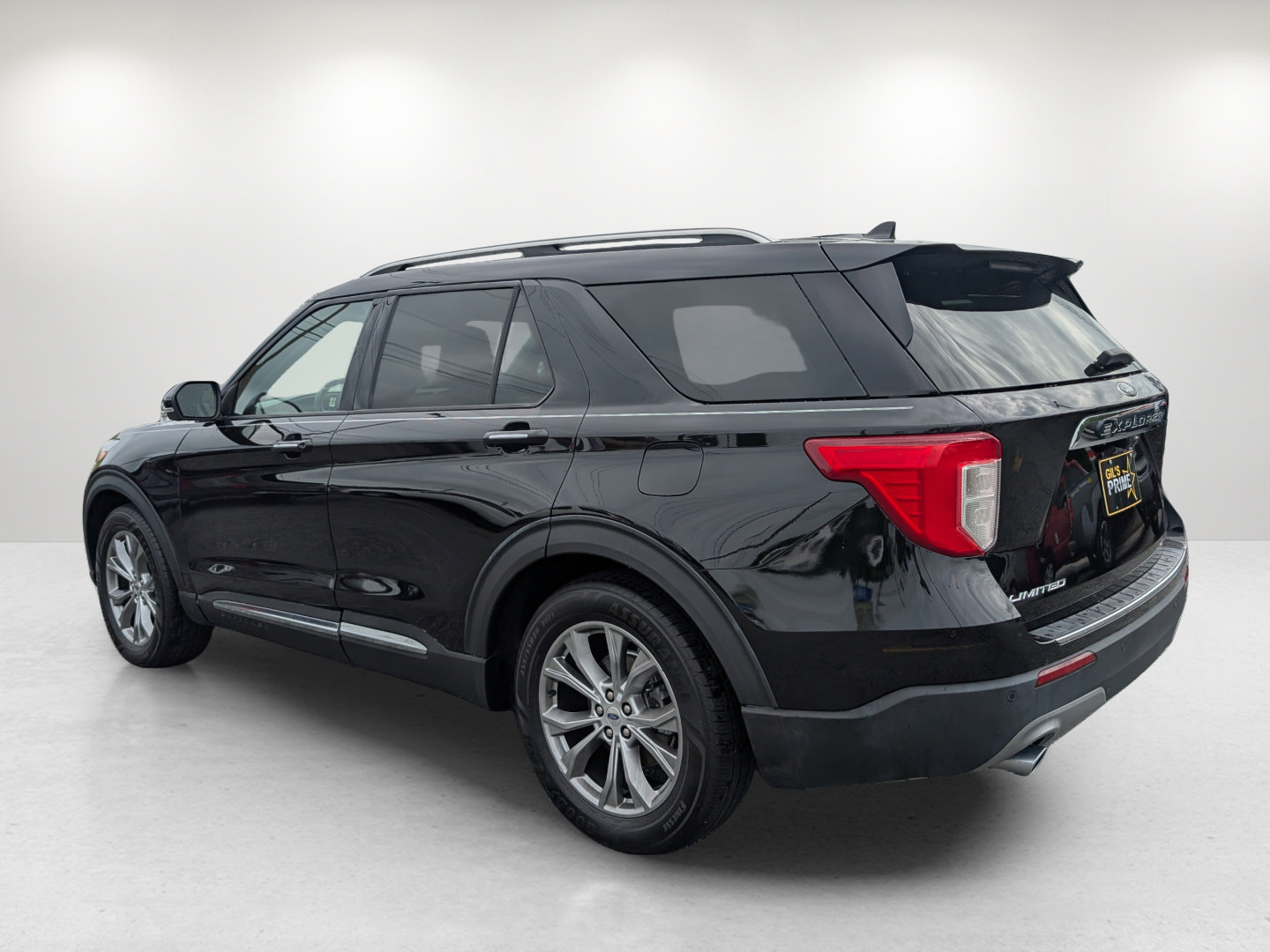 Used 2022 Ford Explorer Limited w/ Equipment Group 301A RWD image 7