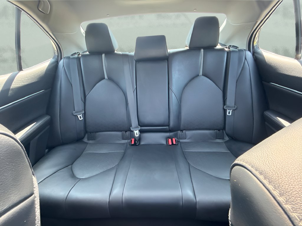 Used 2021 Toyota Camry XSE FWD image 11