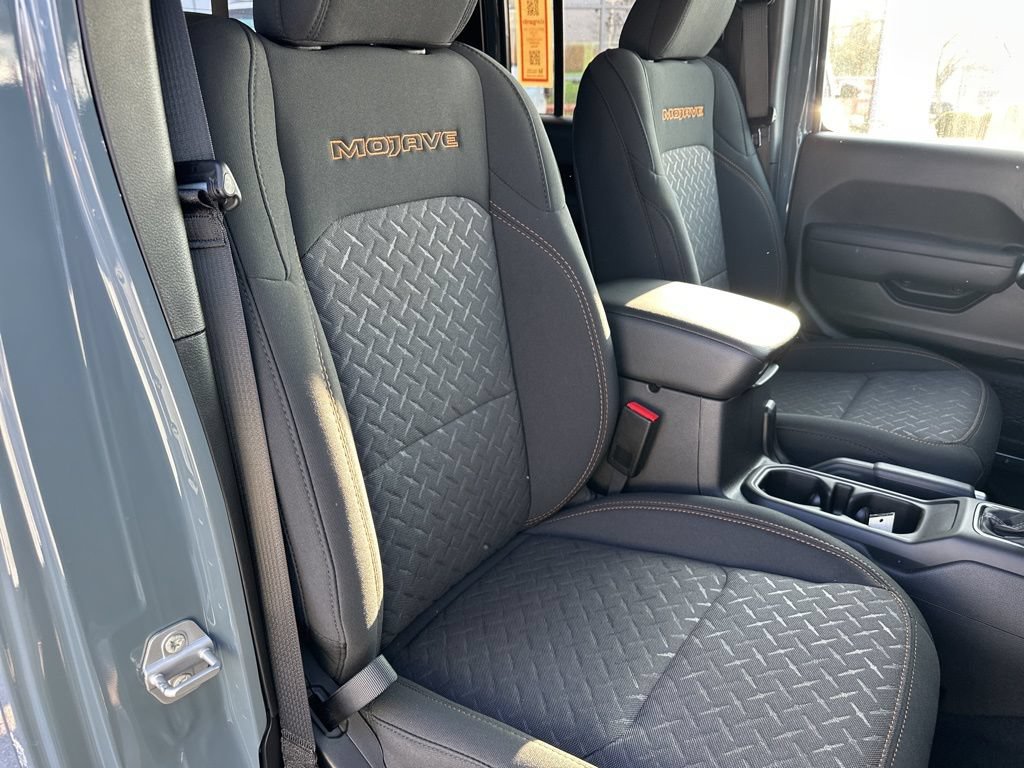 New 2026 Jeep Gladiator Mojave w/ Safety Group AWD/4WD image 57